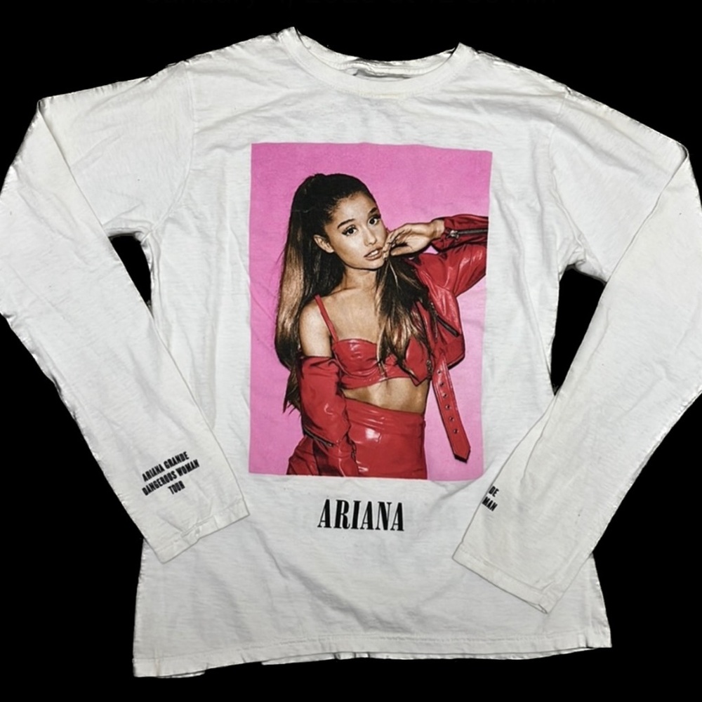 Ariana Grande Tour merch